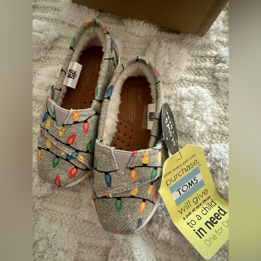 Toms Tiny Classic Glow in the Dark Shoes